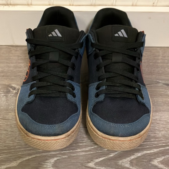 Adidas 5/10 freerider mountain biking shoe - Picture 2 of 9